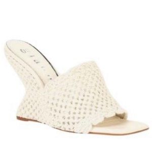 GIANNI BINI crochet wedge heels size 7.5